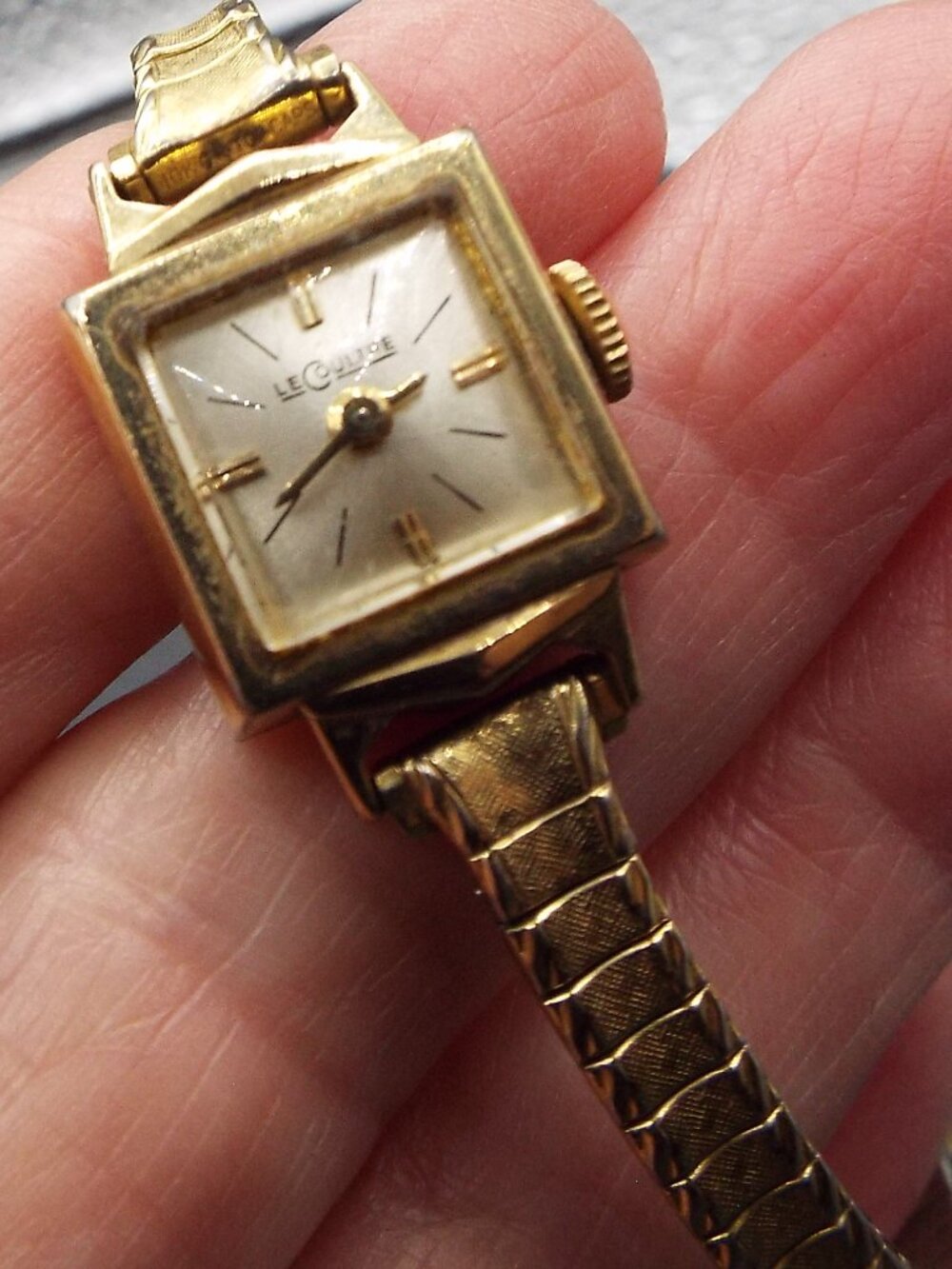 ANTIQUE LECOUTRE 10K GOLDFILLED SQUARE EXPANSION BAND MANUAL **RUNS** WATCH 19